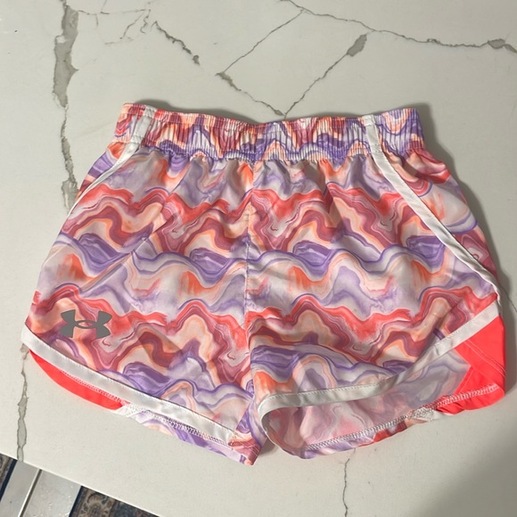 Girls Under Armour shorts size 6x - Picture 1 of 4
